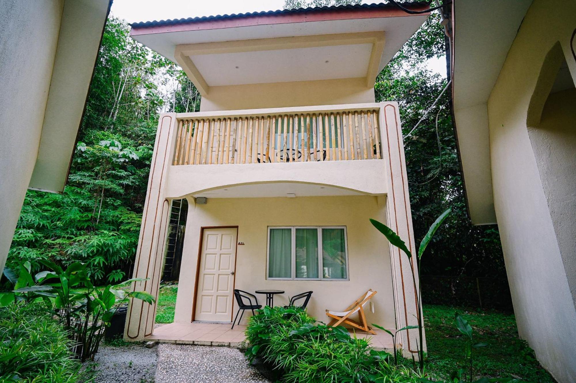 Lilla Rainforest Retreat - Гулу-Ланґат Екстер'єр фото